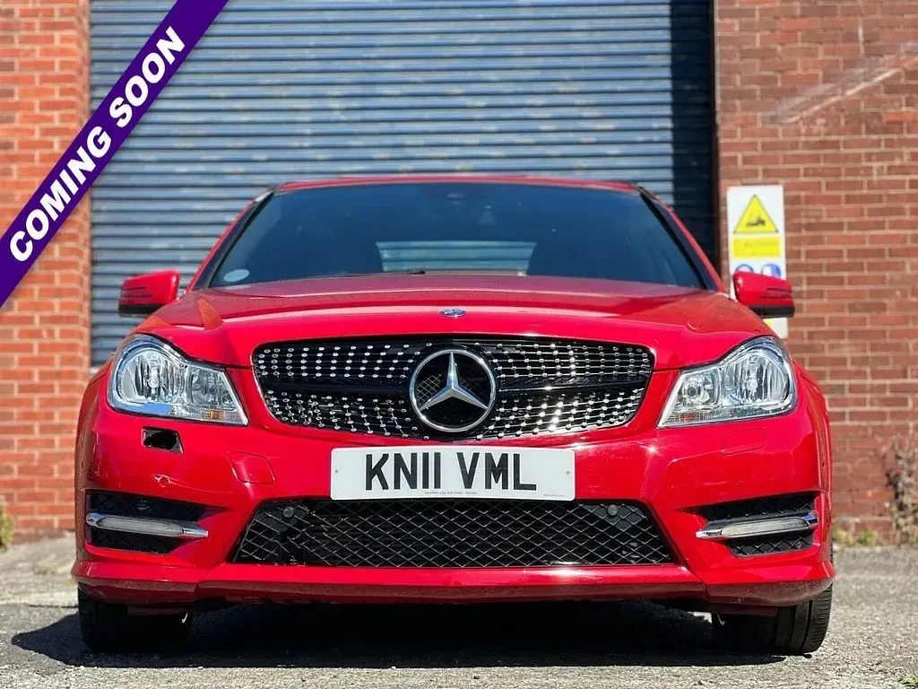 Used Mercedes C220 Sport 175 HP (128 kW) 2011 Red Sedan