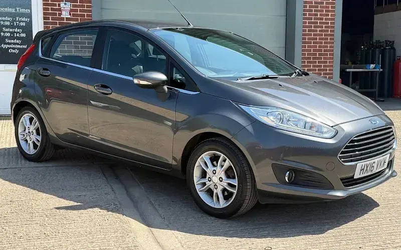 Used Ford Fiesta Zetec 101 HP (74 kW) 2017 Hatchback
