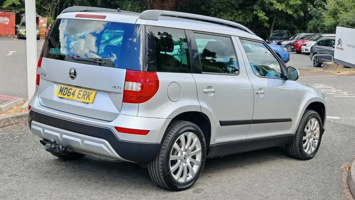 Used Skoda Yeti SE 110 HP (80 kW) 2015 Silver SUV