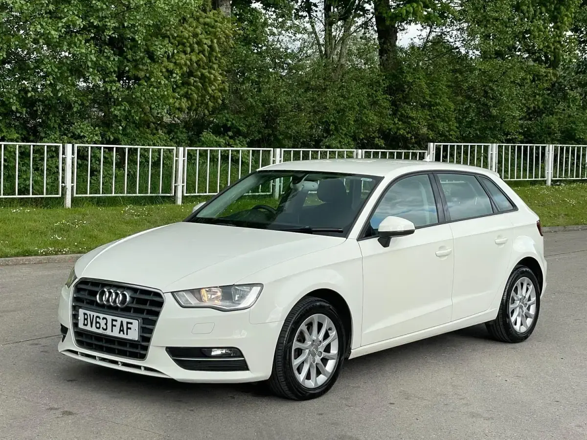 Używany Audi A3 105 KM (77 kW) 2013 Biały Hatchback