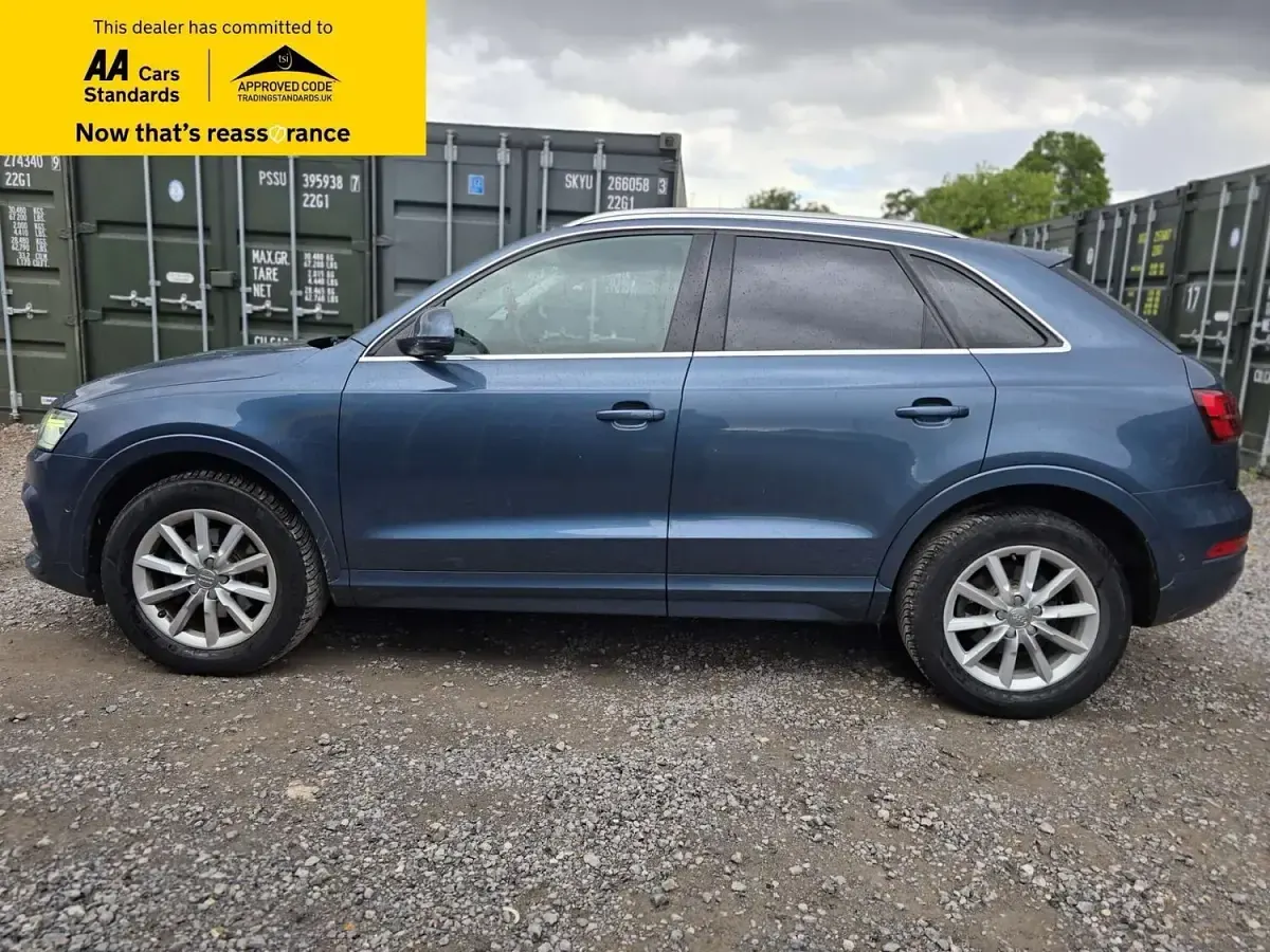 Used Audi Q3 Design 150 HP (110 kW) 2015 Blue SUV