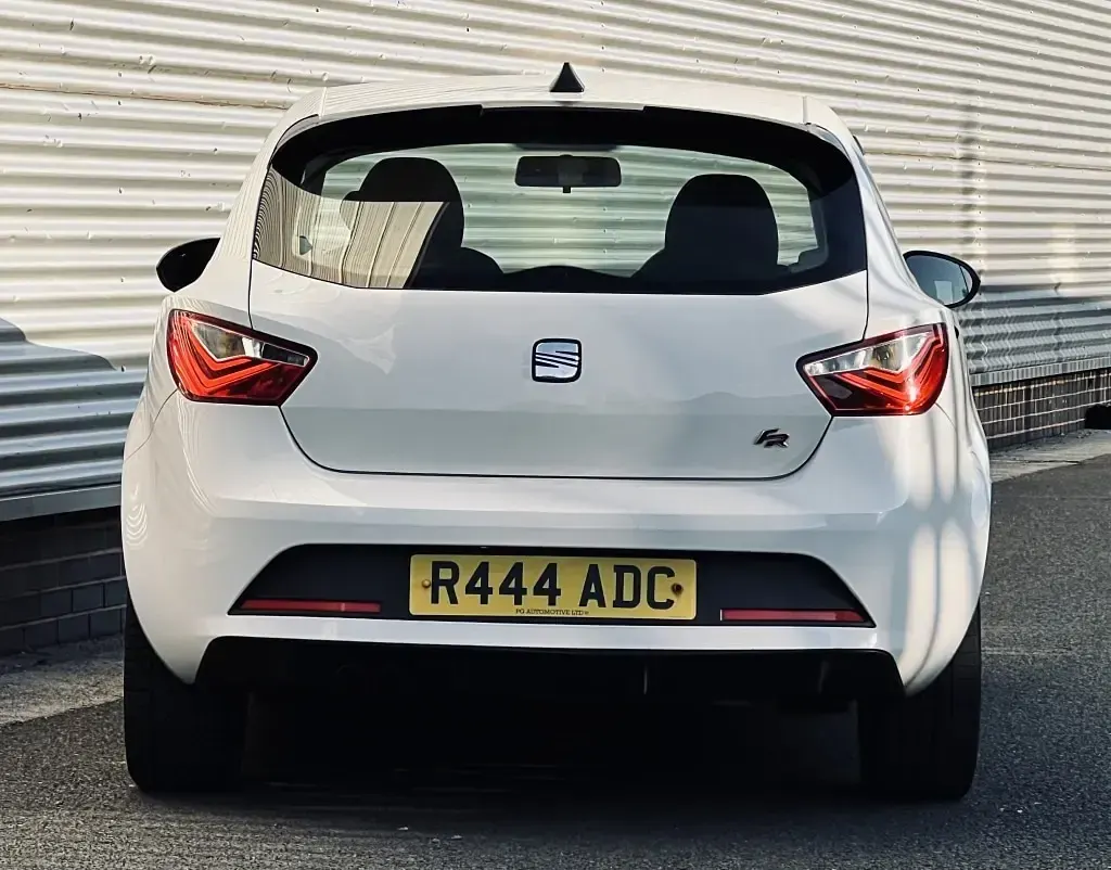 Used Seat Ibiza FR 2014 White Hatchback