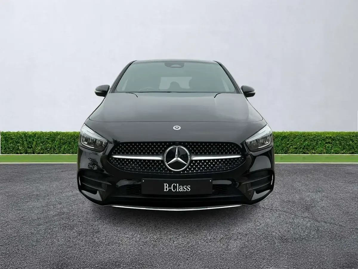 Usado Mercedes B200 Executive 2024 Preto Monovolume