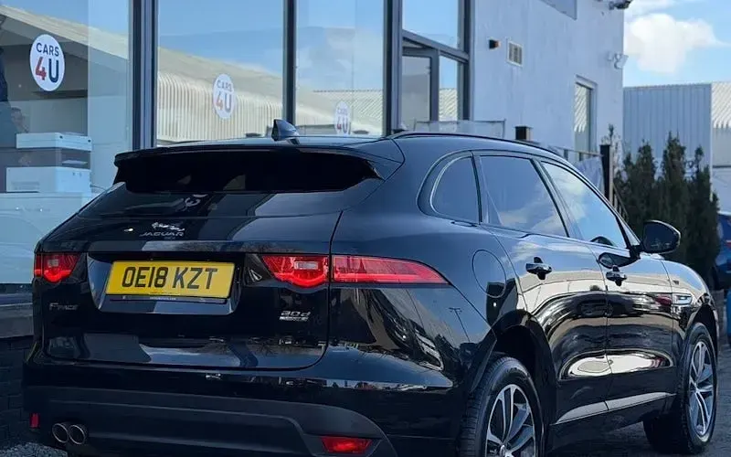Used Jaguar F-Pace R-Sport 179 HP (131 kW) 2020 SUV