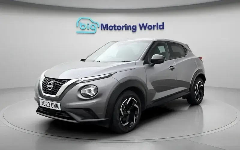 Used Nissan Juke N-Connecta 114 HP (83 kW) 2023 Grey SUV
