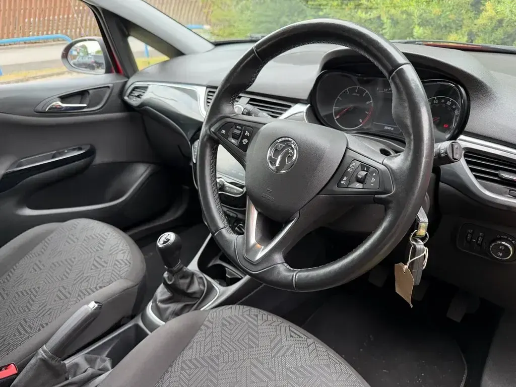 Used Vauxhall Corsa 90 HP (66 kW) 2018 Red Hatchback