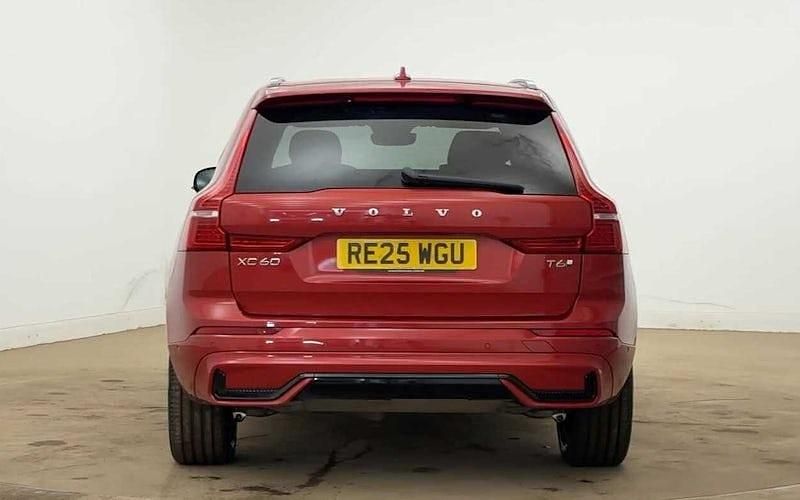 Used Volvo XC60 Plus 349 HP (256 kW) 2023 SUV