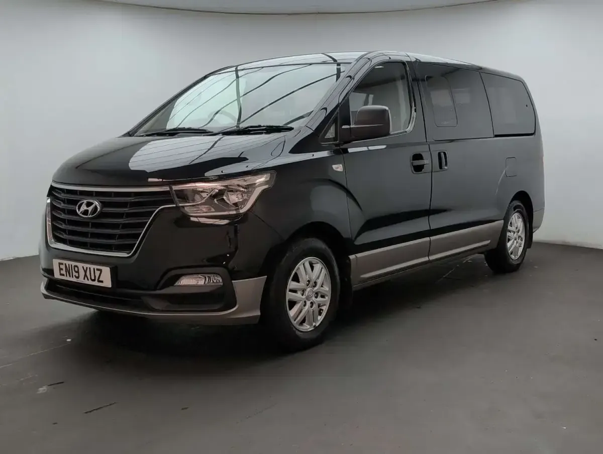 Used Hyundai I800 SE 136 HP (100 kW) 2019 Black MPV