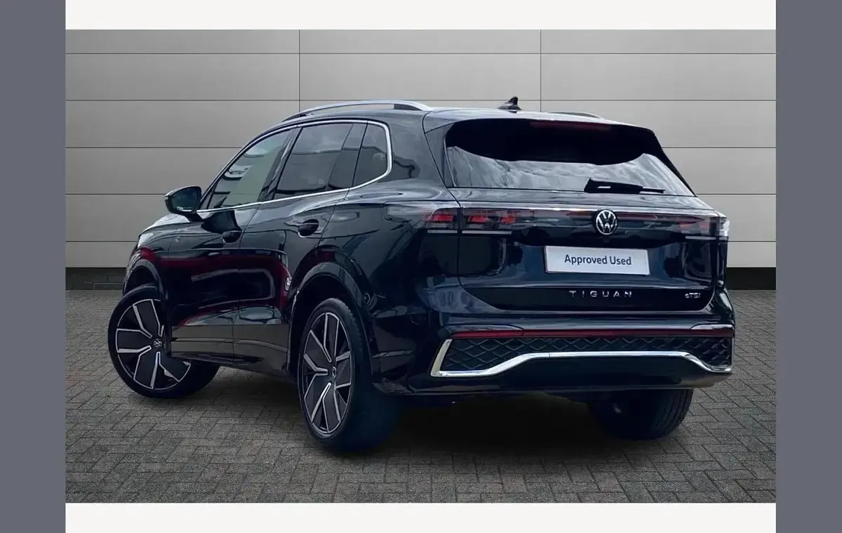 Used VW Tiguan R-line 150 HP (110 kW) 2026 Black SUV