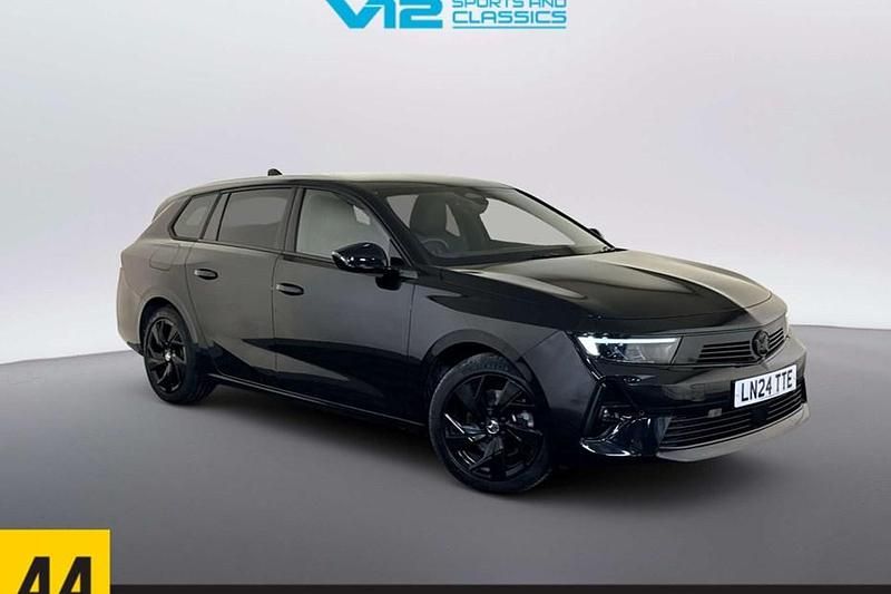Used Vauxhall Astra 130 HP (95 kW) 2024 Black Estate
