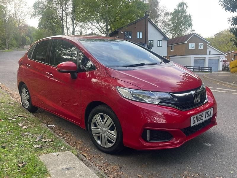 Begagnad Honda Jazz S 2019 Röd Halvkombi