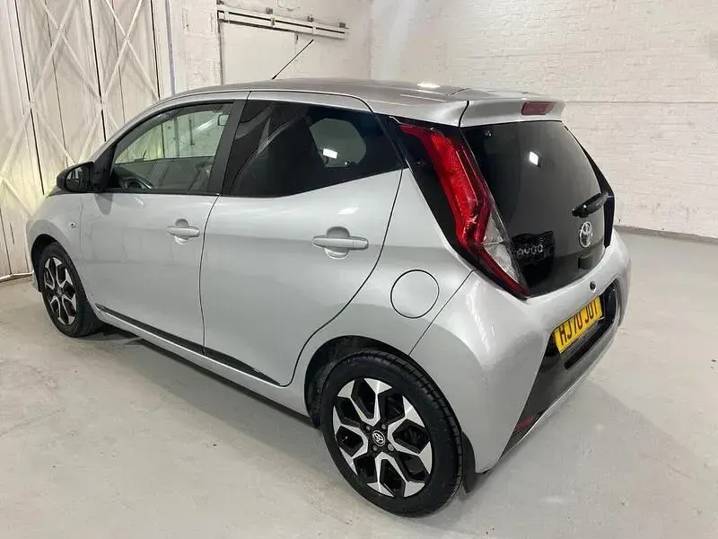 Used Toyota Aygo Trend 71 HP (52 kW) 2020 Silver Hatchback
