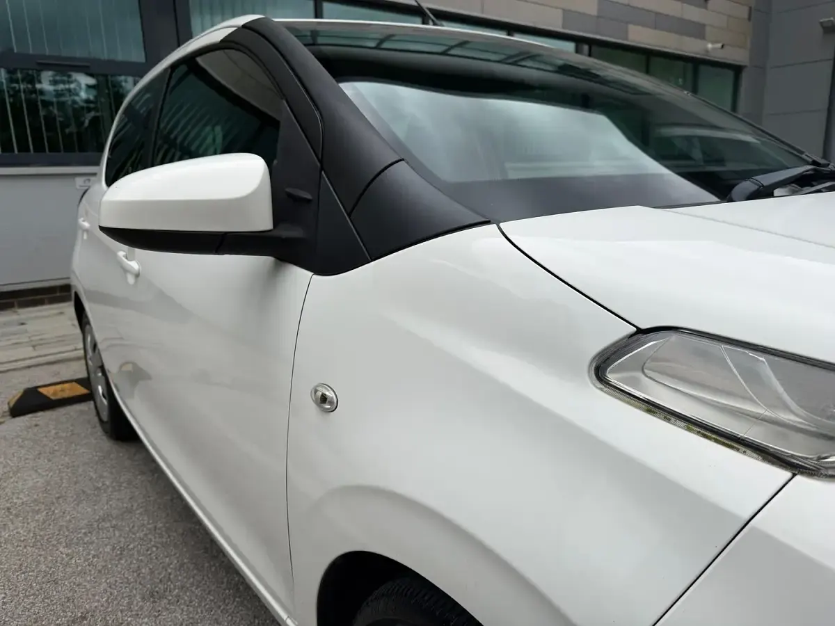 Used Citroën C1 Feel 82 HP (60 kW) 2016 White Hatchback