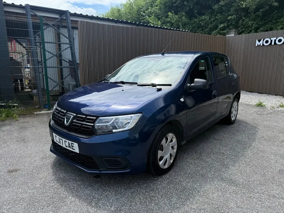 Used Dacia Sandero Ambiance 2017 Blue Hatchback