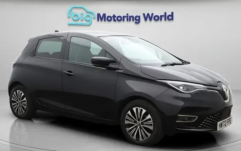 Begagnad Renault Zoe Techno 100 kW (136 HK) 2024 Halvkombi