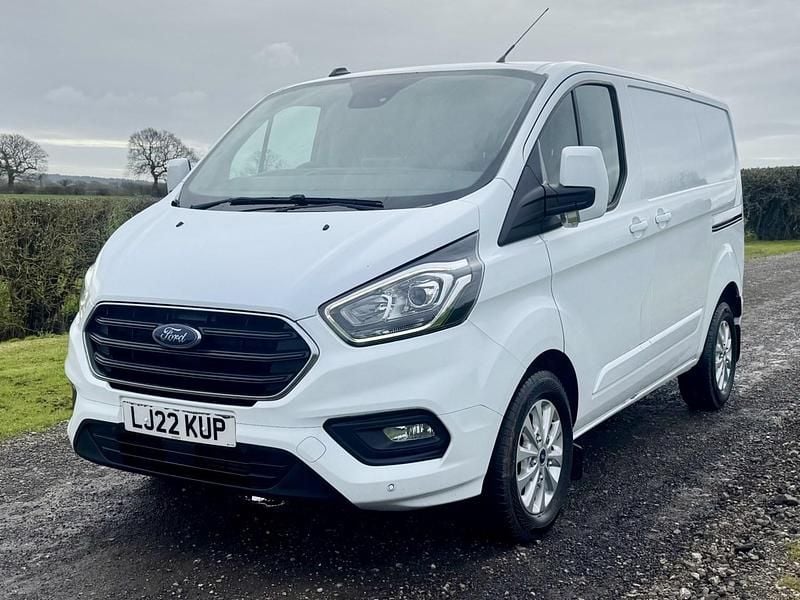 Used Ford Transit Custom Limited 130 HP (95 kW) 2022 White Van