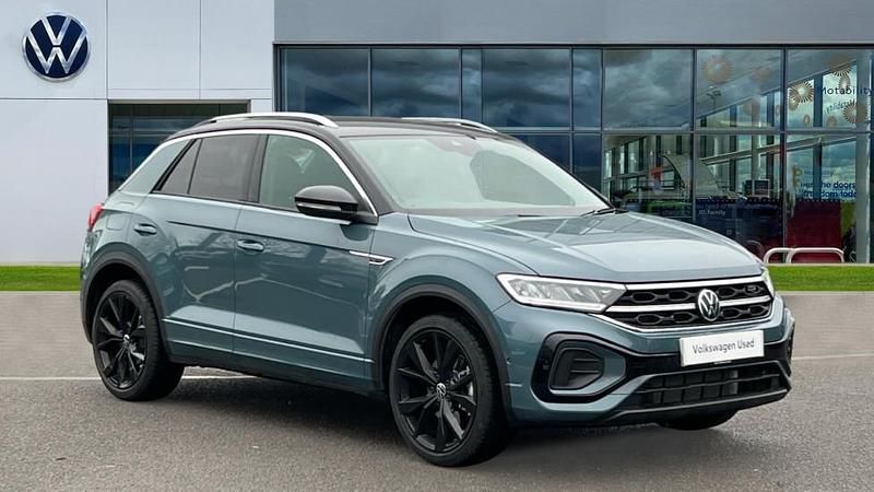 Used VW T-Roc R-line 150 HP (110 kW) 2025 Petrol blue metallic black SUV