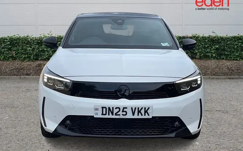 Used Vauxhall Corsa Ultimate 101 HP (74 kW) 2025 White Hatchback