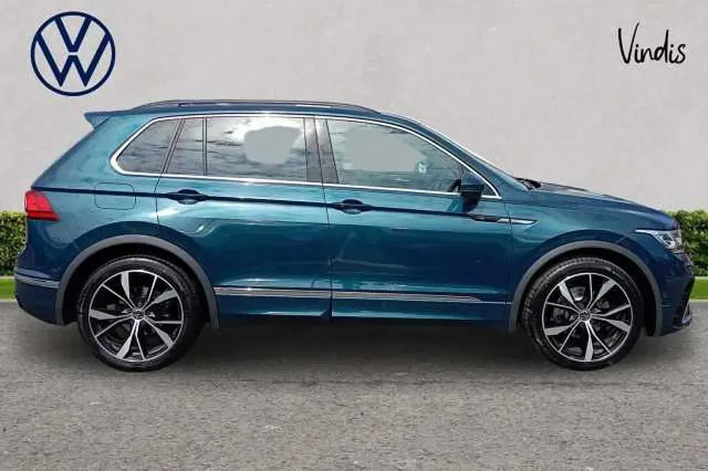 Used VW Tiguan R-line 150 HP (110 kW) 2022 Blue SUV