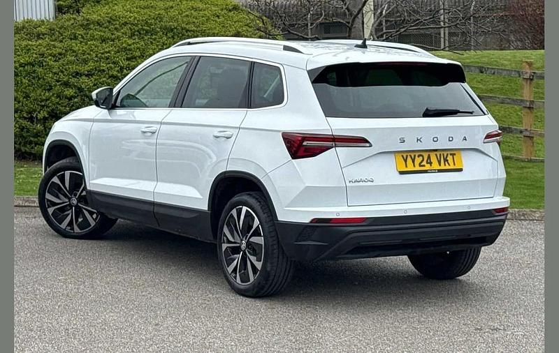 Used Skoda Karoq SE L 150 HP (110 kW) 2024 Moon white metallic SUV