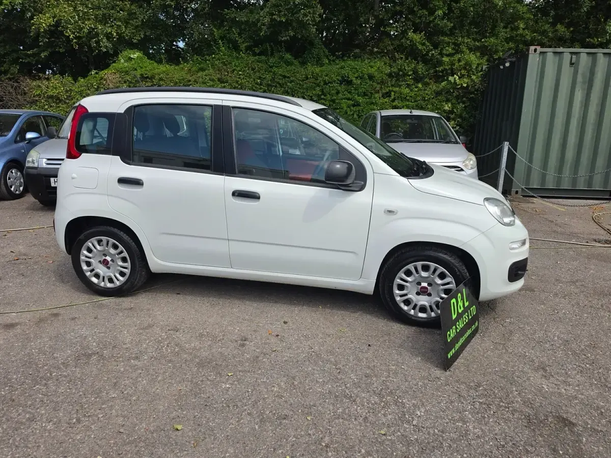 Used Fiat Panda Easy 69 HP (50 kW) 2016 White Hatchback