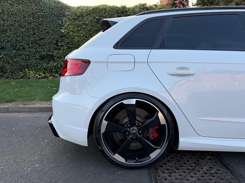 Używany Audi RS3 Sport 2016 Biały Sedan/Limuzyna