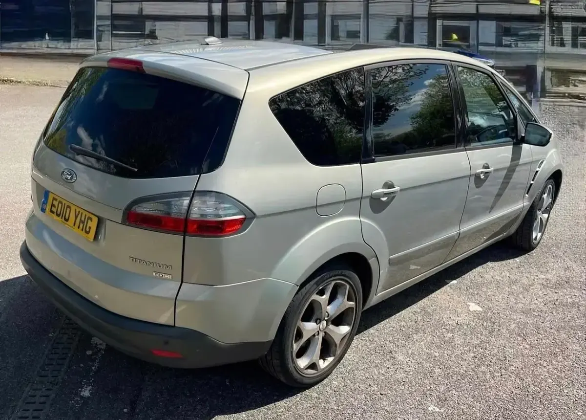 Używany Ford S-MAX Titanium 2010 Srebrny Minivan
