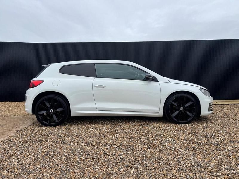 Used VW Scirocco Black Edition 184 HP (135 kW) 2017 White Coupe
