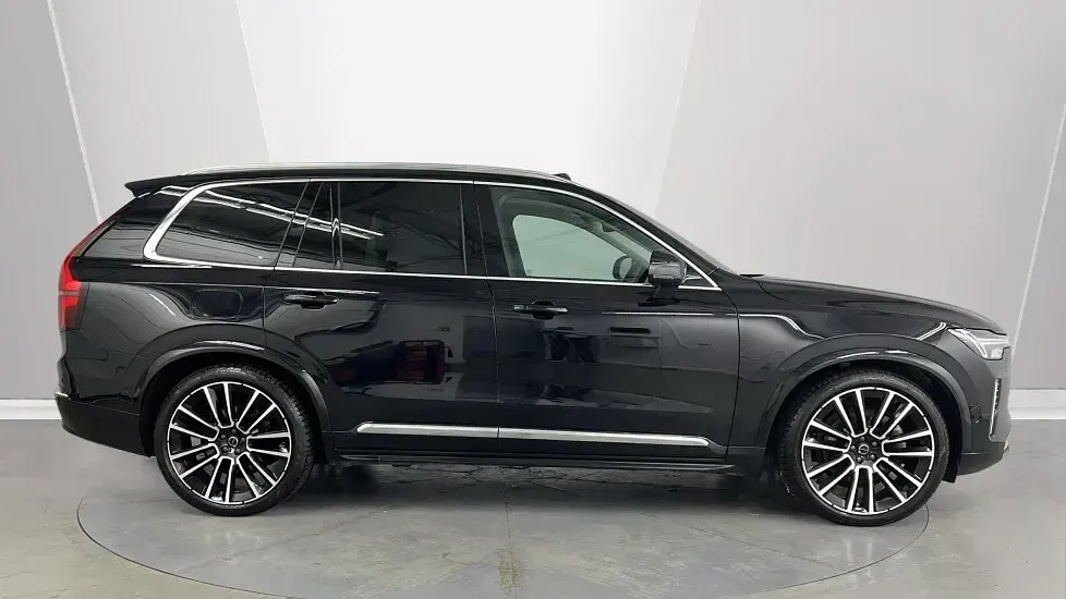 Used Volvo XC90 Ultra 455 HP (334 kW) 2025 Black SUV