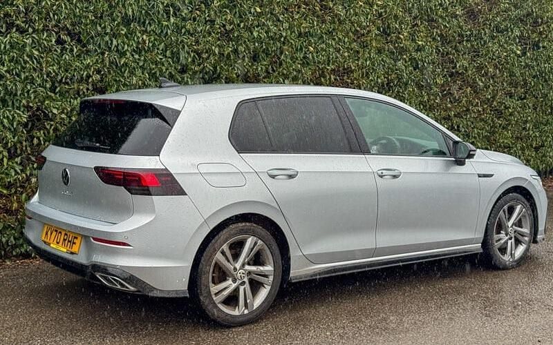 Used VW Golf VIII R-line 131 HP (96 kW) 2024 Hatchback