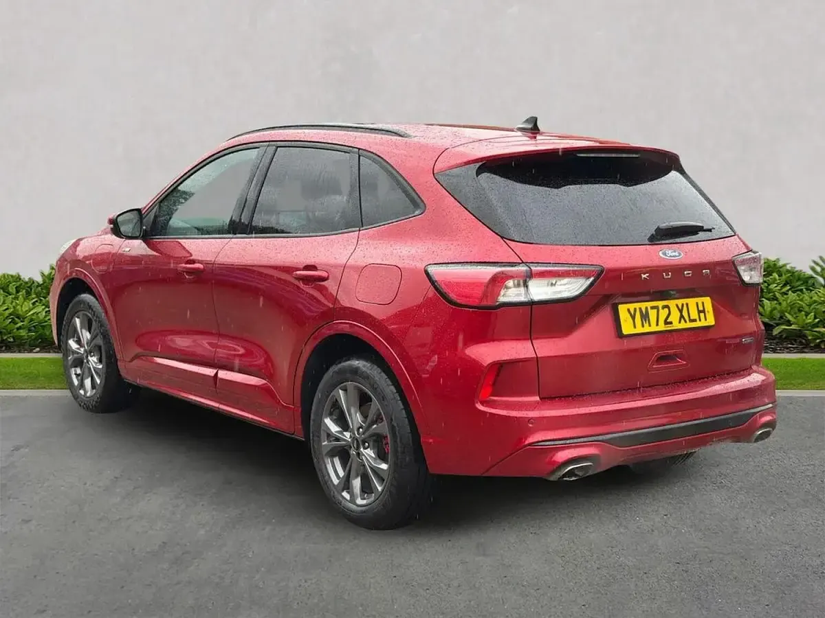 Used Ford Kuga ST-Line 225 HP (165 kW) 2023 Red SUV