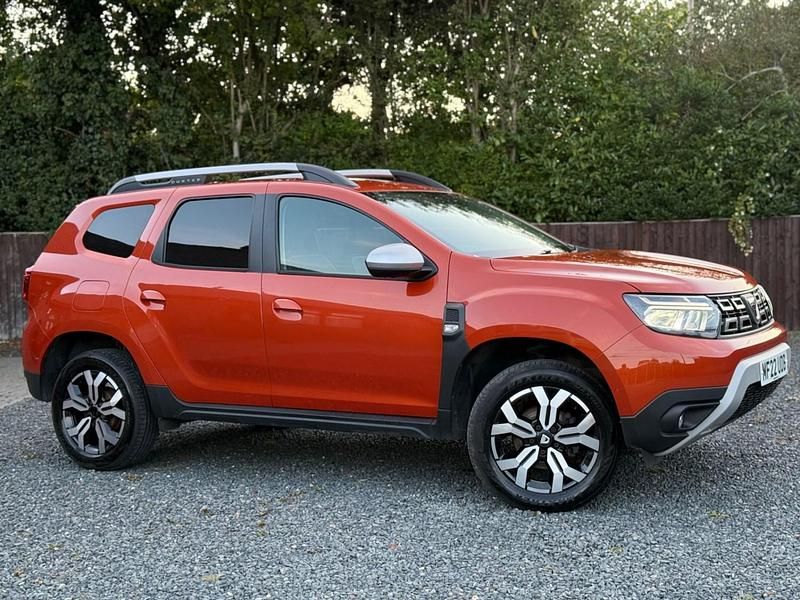 Used Dacia Duster Prestige 100 HP (73 kW) 2022 Orange SUV