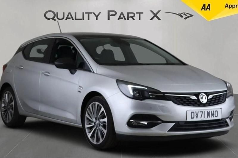 Silver Used 2021 Vauxhall Astra Edition Hatchback | £10,380 (Good price) - Image 1/1