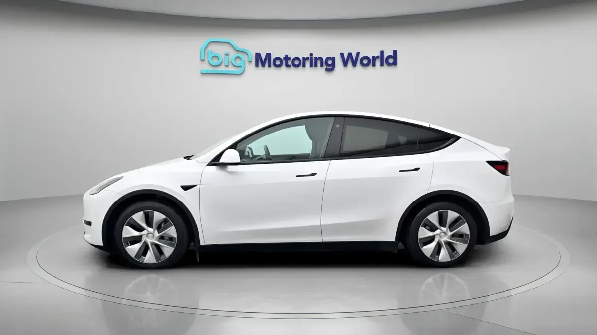 Used Tesla Model Y RWD 254 kW (346 HP) 2023 White SUV