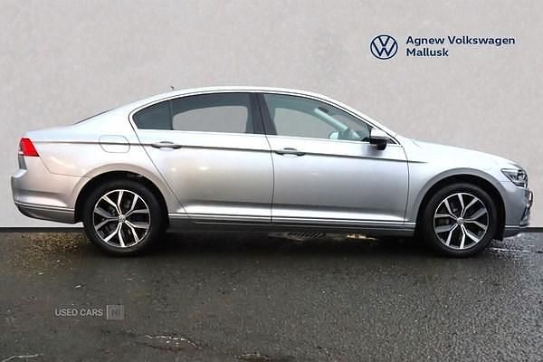 Used VW Passat SEL 150 HP (110 kW) 2020 Silver Sedan