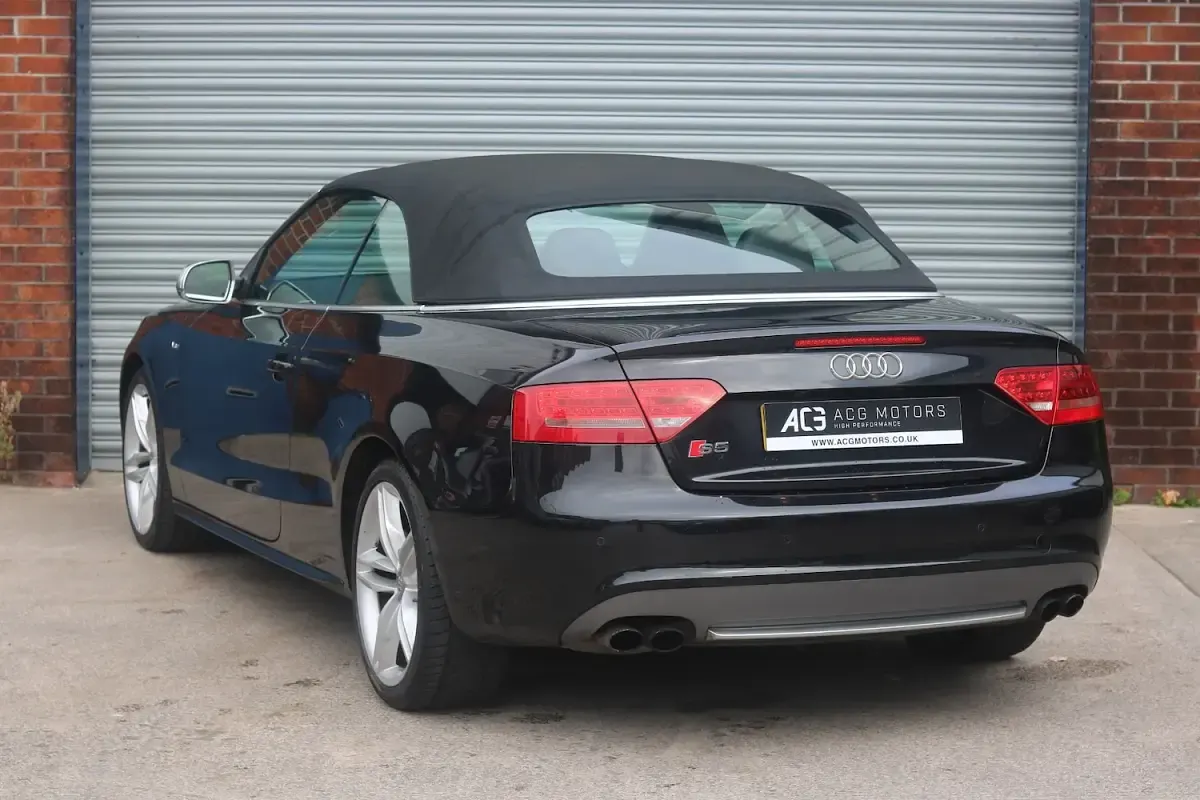 Used Audi A5 Cabriolet Comfort 272 HP (200 kW) 2011 Black Cabriolet