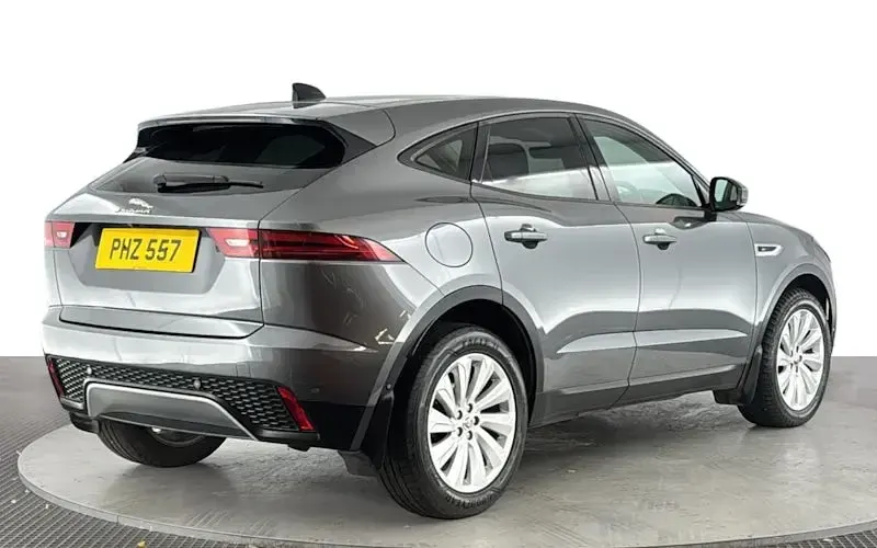 Usado Jaguar E-Pace SE 180 HP (132 kW) 2020 Cinzento SUV