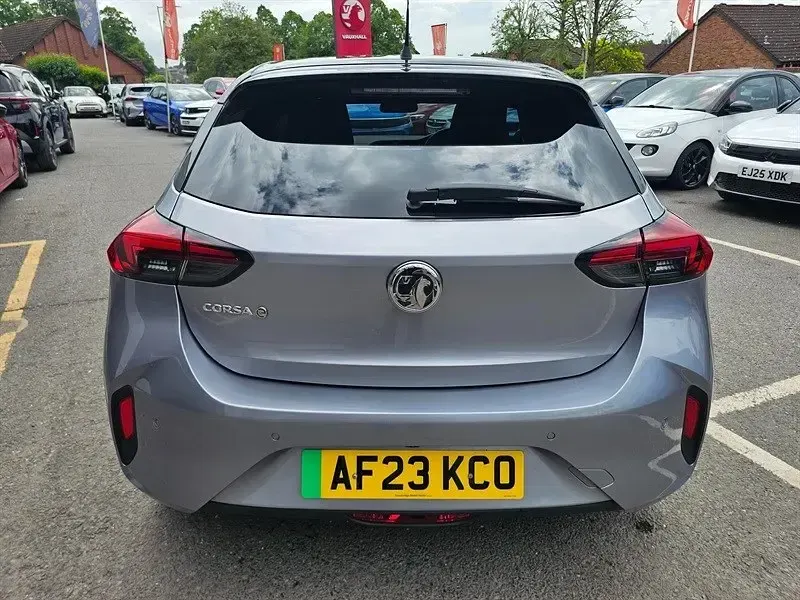 Używany Vauxhall Corsa-e Ultimate 100 kW (136 KM) 2023 Szary Hatchback