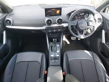 Used Audi Q2 S-Line 150 HP (110 kW) 2024 White SUV