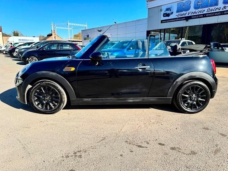 Begagnad Mini Cooper Cabriolet 2016 Svart Cab