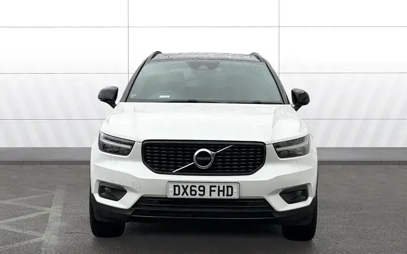 Usado Volvo XC40 R-Design Pro 190 HP (139 kW) 2019 SUV