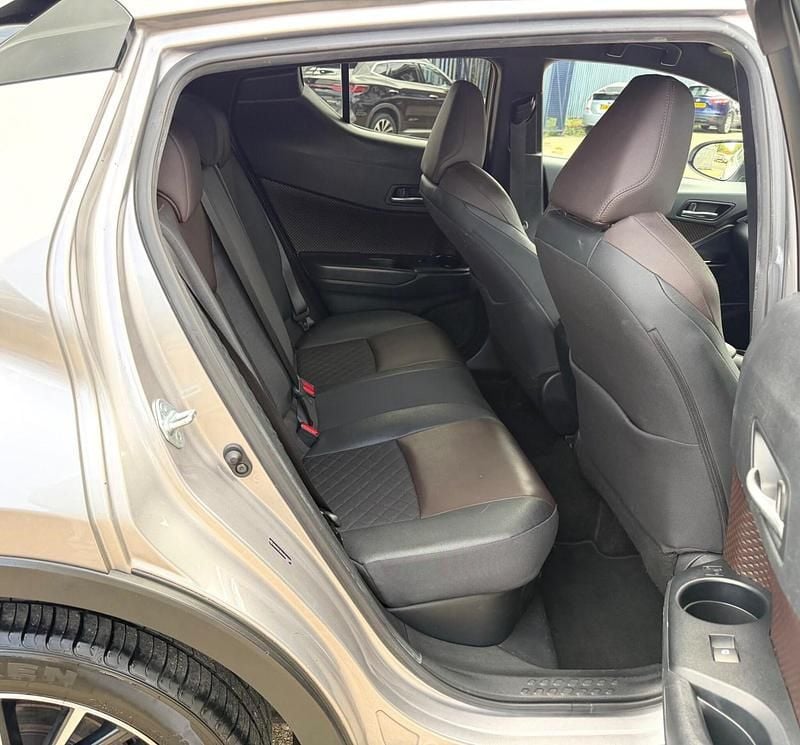 Used Toyota C-HR 2017 Silver SUV