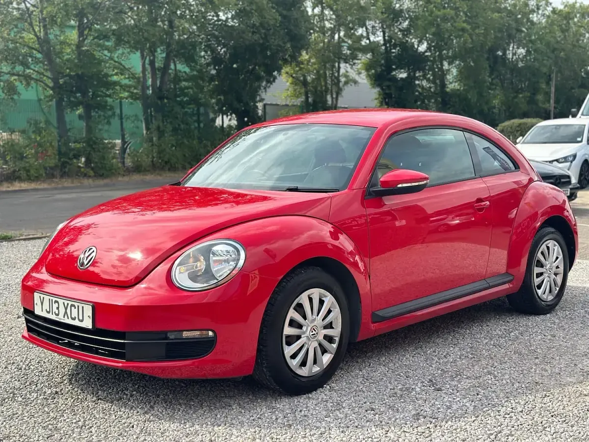Used VW Beetle 105 HP (77 kW) 2013 Red Hatchback