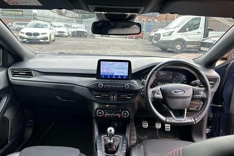 Used Ford Focus ST-Line X 123 HP (90 kW) 2020 Blue Hatchback