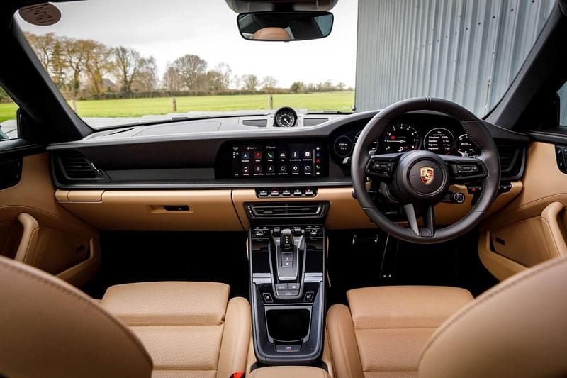 Used Porsche 911 Carrera GTS 473 HP (347 kW) 2023 Green Coupe