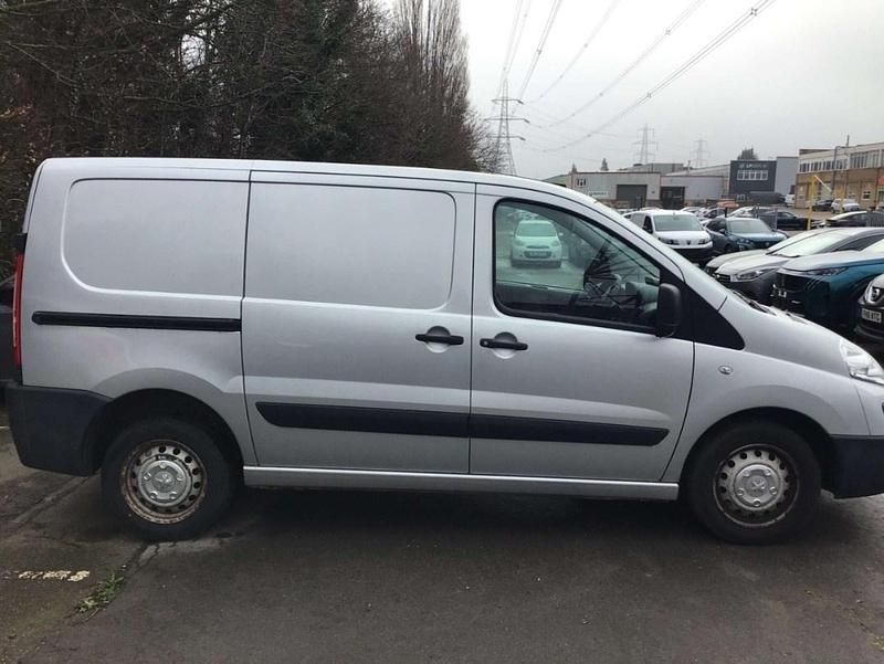Used Peugeot Expert 2015 Silver Van