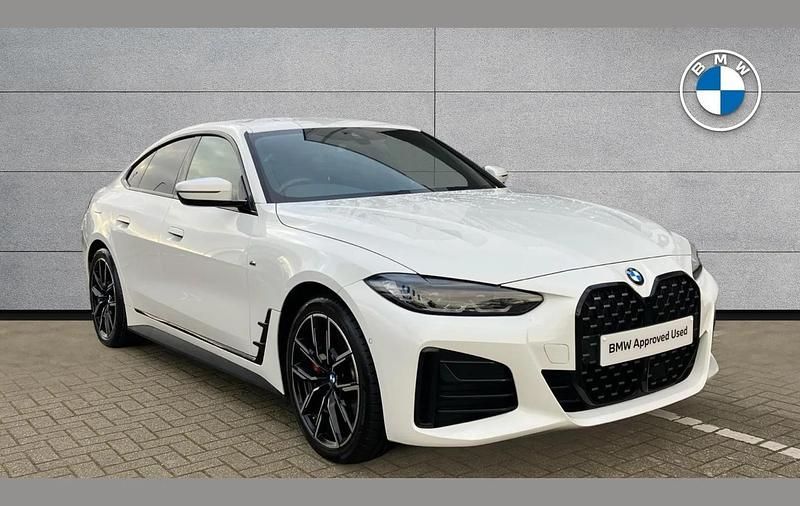 White Used 2023 BMW 420 M Sport Coupe | £29,971 (Good price) - Image 1/4