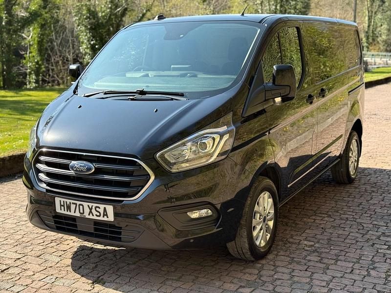 Used Ford Transit Custom Limited 130 HP (95 kW) 2020 Black Van