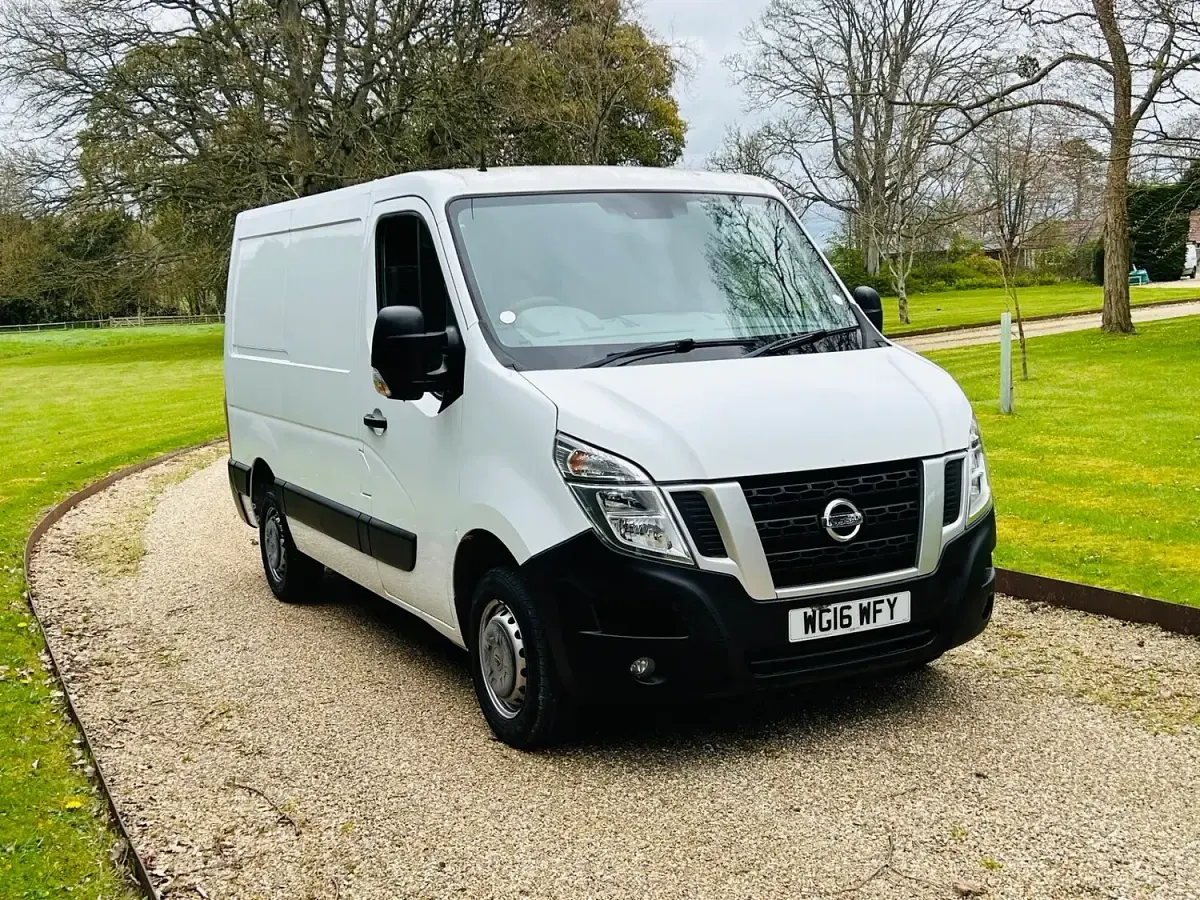 Used Nissan NV400 SE 110 HP (80 kW) 2016 White Van