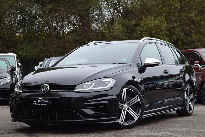 Metallic black Used 2019 VW Golf VII R Estate | £24,995 (Expensive) - Image 1/4
